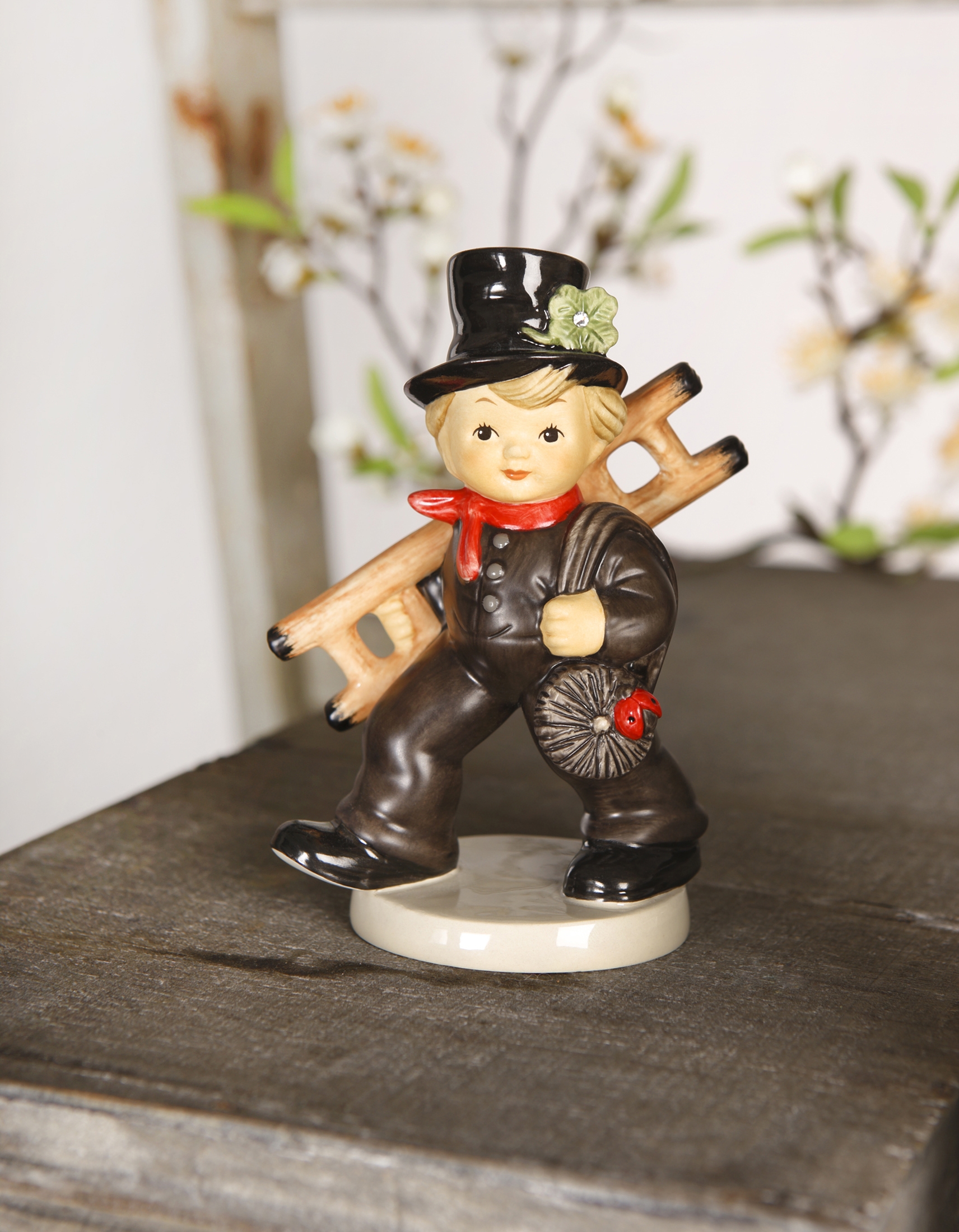 Figur Schornsteinfeger mit Kleeblatt – Bild 2